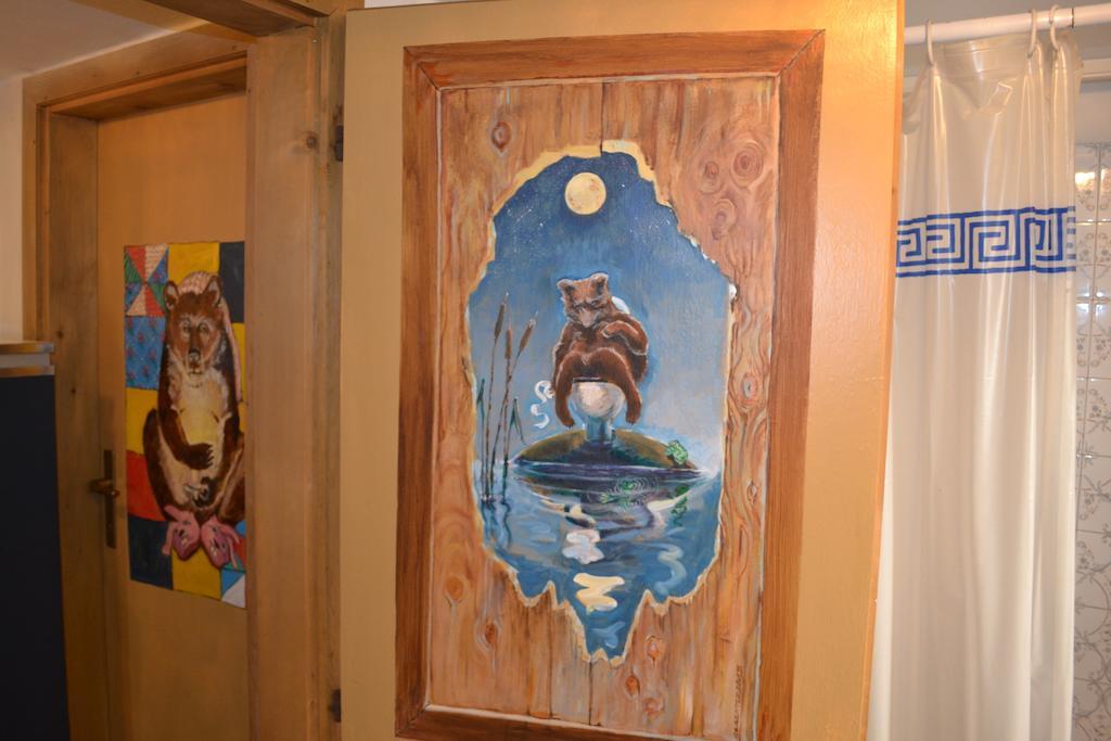 B&B La Tana Dell'Orso - Die Baerenhoehle Castello-Molina di Fiemme Habitación foto